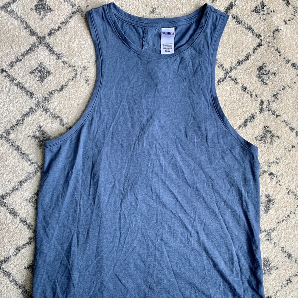 Victoria Sport Crisscross Tank